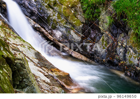 《福岡県》秋の野河内渓谷(のごうちけいこく) 福岡市早良区 《福岡県》秋の野河内渓谷(のごうちけいこく) 福岡市早良区 96149650