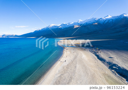 Aerial landscape of Pangong Lake and mountains with clear blue sky, it's a highest saline water lake in Himalayas range, landmarks and popular for tourist attractions in Leh, Ladakh, India, Asia Aerial landscape of Pangong Lake and mountains with clear blue sky, it's a highest saline water lake in Himalayas range, landmarks and popular for tourist attractions in Leh, Ladakh, India, Asia 96153224