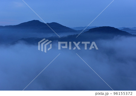 鎌倉山の雲海 96155372