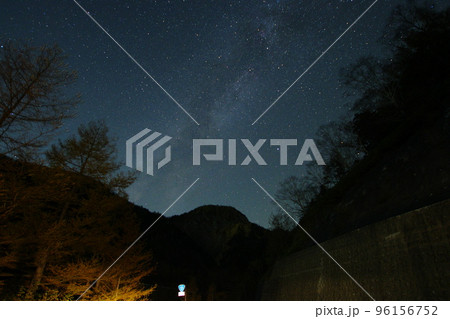 奥日光金精峠の絶景星空/栃木県日光市湯元 奥日光金精峠の絶景星空/栃木県日光市湯元 96156752