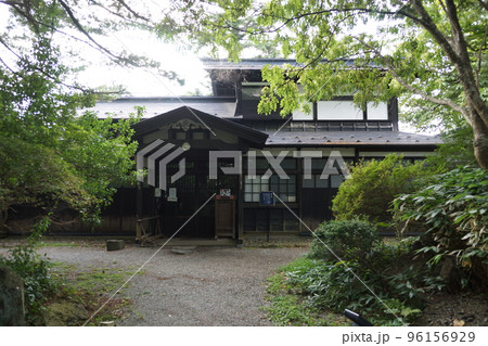 角館の町並み(小京都)田宮旧武家屋敷通りの風景(旧小田野家住宅) 角館の町並み(小京都)田宮旧武家屋敷通りの風景(旧小田野家住宅) 96156929