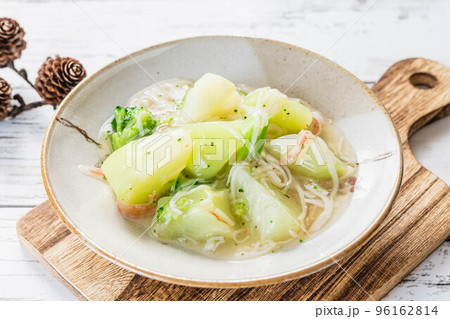 ハヤトウリとカニカマのあんかけ 96162814