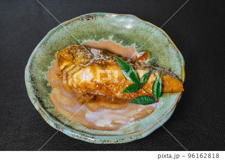 アブラカレイの煮付け 96162818