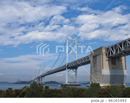 晴天の瀬戸大橋の絶景写真 晴天の瀬戸大橋の絶景写真 96165993