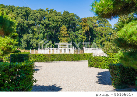 第二十六代継体天皇 三島藍野陵 第二十六代継体天皇 三島藍野陵 96166617