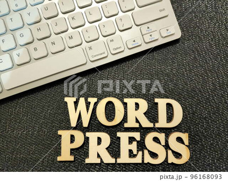 キーボードとWORDPRESSの文字列 96168093