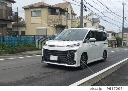 ワンボックスカー ミニバン  道路走行 96170024