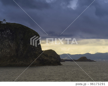 北海道・利尻島 鴛泊港付近の景観 / Rishiri Island, Japan 96173291