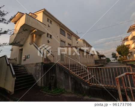 市営団地 96173706