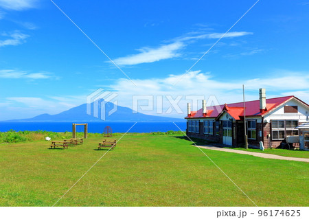 北海道紀行　北のカナリアパーク　礼文島 96174625