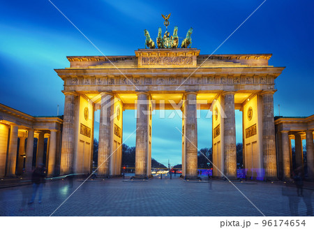 Brandenburg gate at dusk, Berlin 96174654