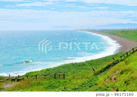 北海道紀行 オホーツク海の海岸と慰霊碑 さるふつ公園 北海道紀行 オホーツク海の海岸と慰霊碑 さるふつ公園 96175160