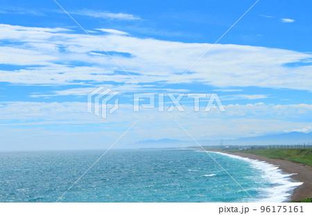 北海道紀行　オホーツク海の海岸と慰霊碑　さるふつ公園 96175161