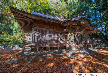 日谷神社　拝殿　鳥取県日野郡日南町笠木 96175833