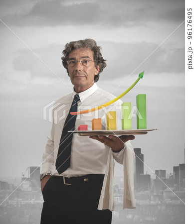 Businessman and positive statistics 96176495