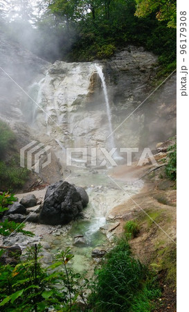 川原毛大湯滝 96179308