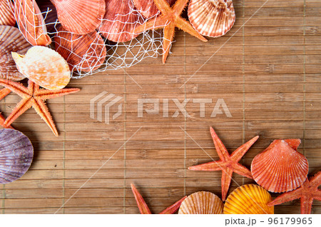 Shell and starfish frame Shell and starfish frame 96179965