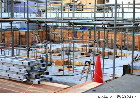 基礎工事（鉄筋足場）　イメージ 96180237