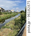 川辺の風景 96182875