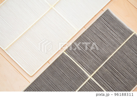 住宅の給気フィルター(使用したフィルターと新品のフィルター) 住宅の給気フィルター(使用したフィルターと新品のフィルター) 96188311
