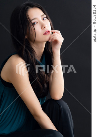 女性　ビューティー　美容　スキンケア 96188334