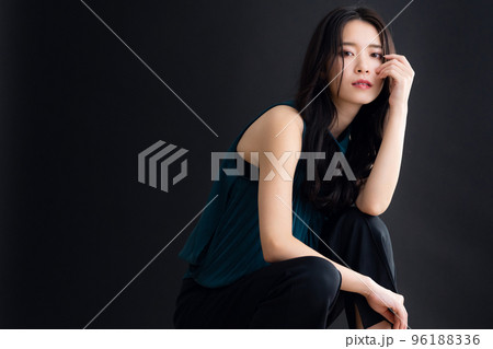 女性 ビューティー 美容 スキンケア 女性 ビューティー 美容 スキンケア 96188336