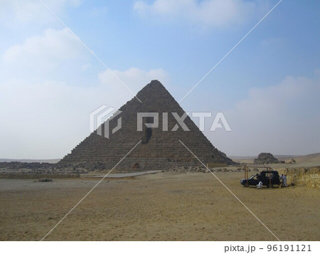 ギザの三大ピラミッド 96191121
