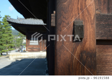 妙心寺 仏殿の柱 京都市右京区花園 妙心寺 仏殿の柱 京都市右京区花園 96191588