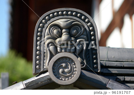 妙心寺　鬼瓦　京都市右京区花園 96191707