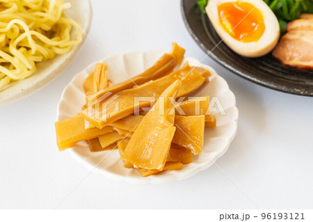 メンマと油そばの具材 96193121