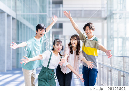 楽しい大学生 96193801