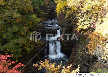 東北　宮城県　仙台市の作並温泉・鳳鳴四十八滝・ニッカウヰスキー宮城峡蒸留所 96194595