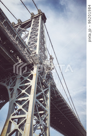Picture of Williamsburg Bridge, color toning applied, New York City, USA. 96201984