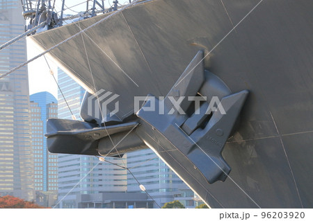 護衛艦の錨 アンカー 停泊中の自衛艦 護衛艦の錨 アンカー 停泊中の自衛艦 96203920