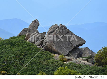 南アルプス甲斐駒ヶ岳・摩利支天の秋 96205947