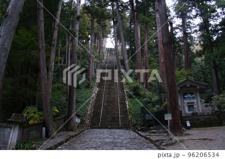 身延山久遠寺の風景 96206534