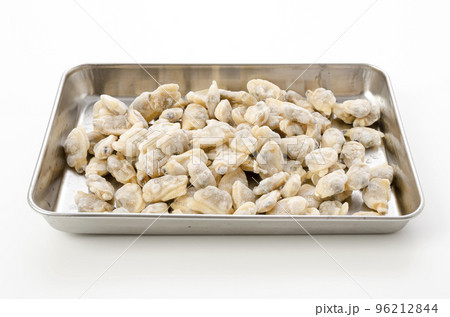 ステンレストレーに入った冷凍あさり 96212844