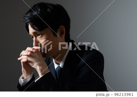 ビジネスマン 96213961