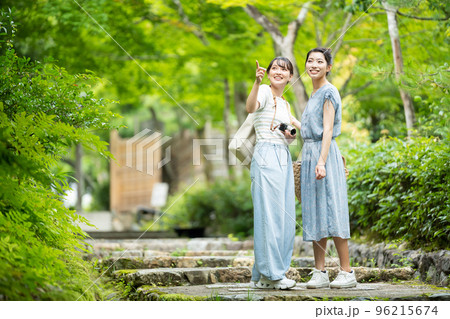 女子旅　旅行 96215674