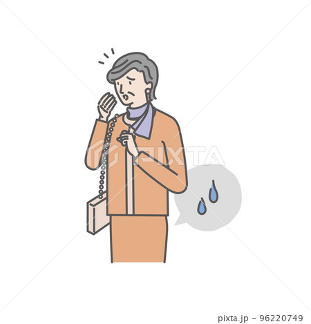 外出中に急な尿漏れに気付くシニア女性 外出中に急な尿漏れに気付くシニア女性 96220749