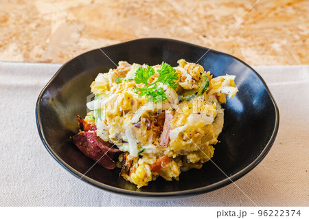 サツマイモのポテサラ 96222374