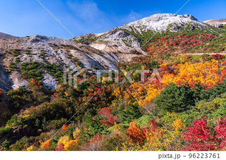 《福島県》かもしか沢の紅葉・磐梯吾妻スカイライン《紅葉最盛期》 《福島県》かもしか沢の紅葉・磐梯吾妻スカイライン《紅葉最盛期》 96223761