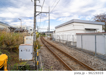 東秋留駅の踏切(五日市線) 東秋留駅の踏切(五日市線) 96226939