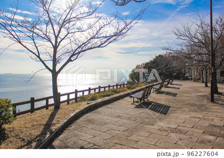 須磨浦山上遊園のベンチ 96227604