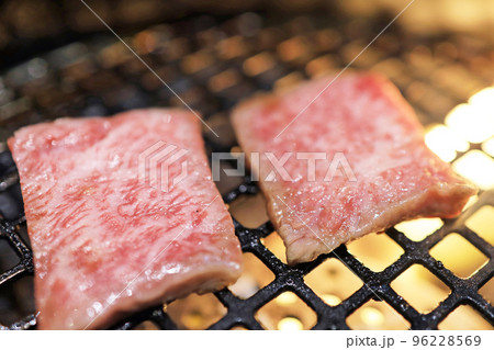 黒毛和牛焼肉A5（ラムシン） 96228569