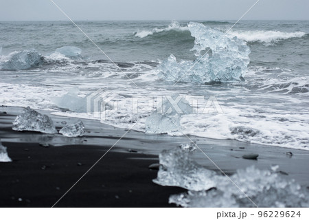 Icebergs on Diamond beach, Jokulsarlon, Iceland 96229624
