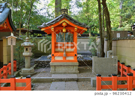 京都 八坂神社の末社　刃物神社 96230412