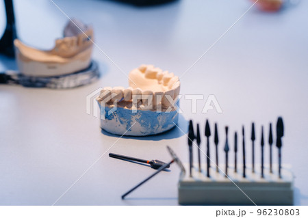 Grinding tools and drills for dental technicians 96230803