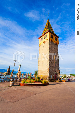 Mangturm in Lindau old town in Bavaria, Germany 96232513