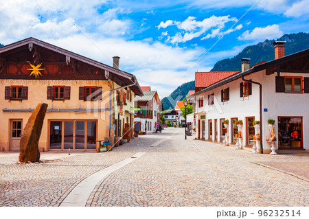 Beauty houses with luftlmalerei painting, Oberammergau Beauty houses with luftlmalerei painting, Oberammergau 96232514